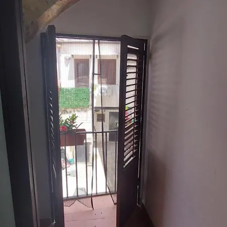 L'angolo Di Vicolo San Carlo * Palermo